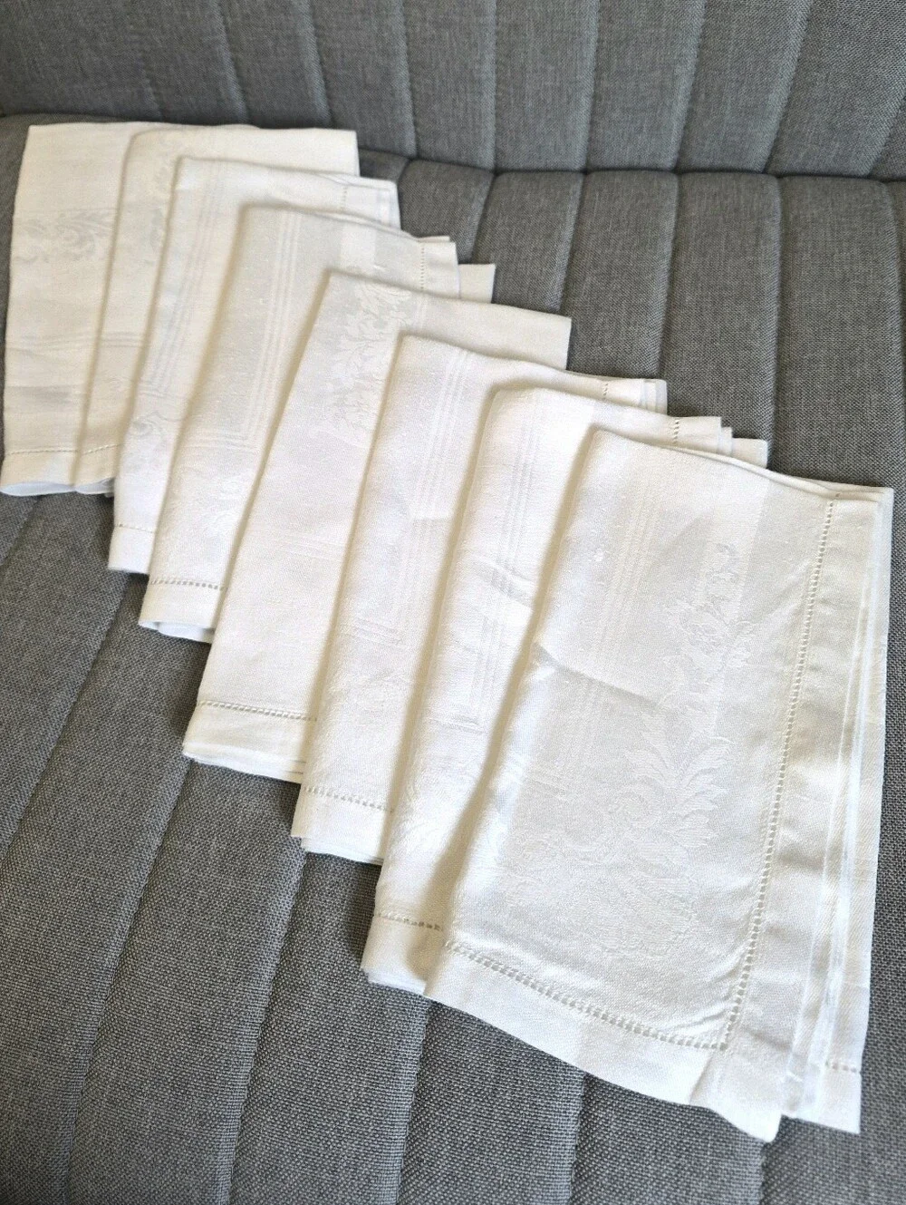 8 Vintage Linen Damask Jacquard Vine Floral Hemstitched Dinner Napkins, 17 X 18